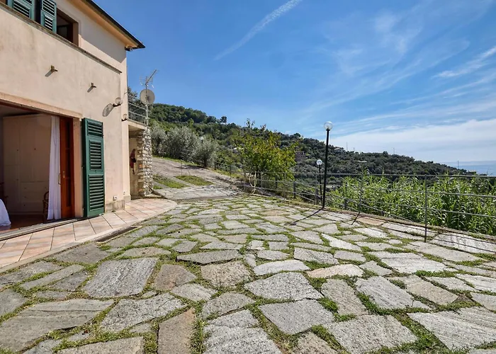 Amazing Home In Recco With Wifi